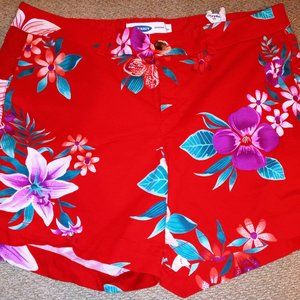 Red flower Old Navy shorts with 2 pockets